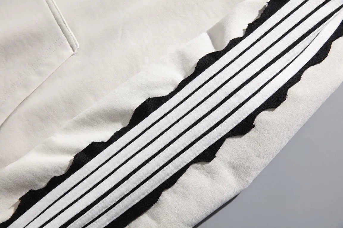 Unity Logo Embroidered Striped Hoodie D29922626 — view 13