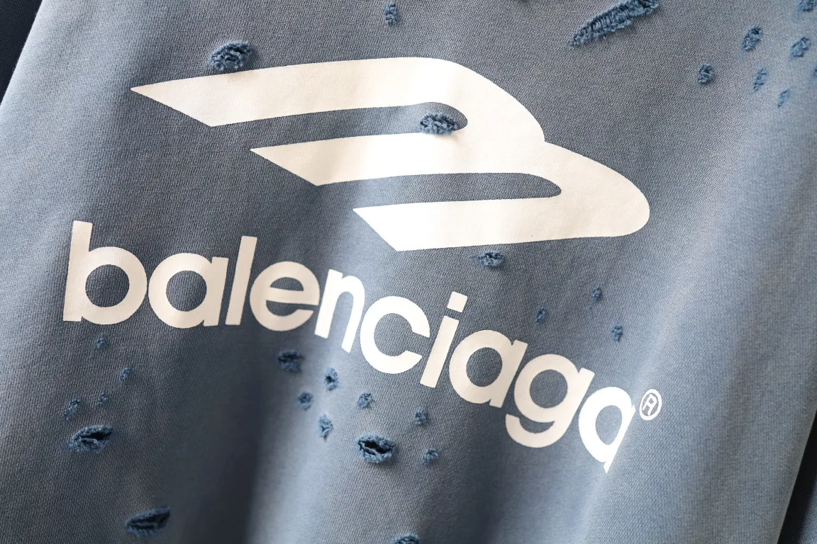 3B Logo Distressed Oversized Hoodie D32920092 — view 13