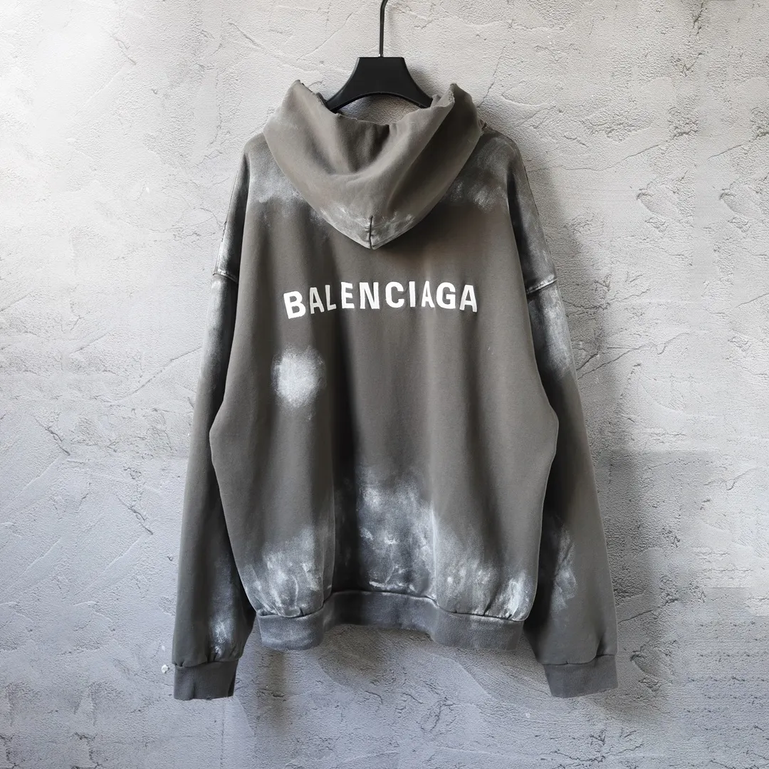 Logo Embroidered Mud-Wash Distressed Hoodie D31920096 — view 2