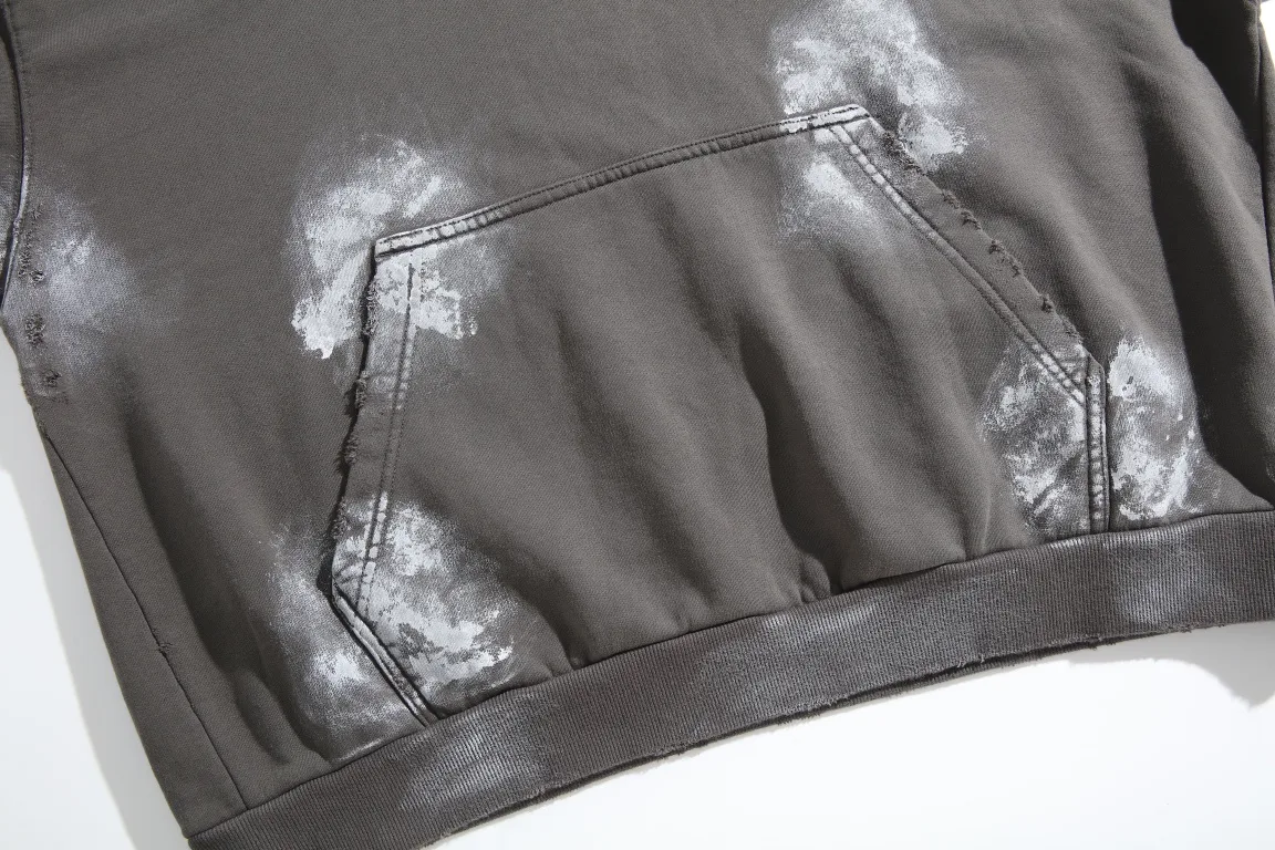 Logo Embroidered Mud-Wash Distressed Hoodie D31920096 — view 15