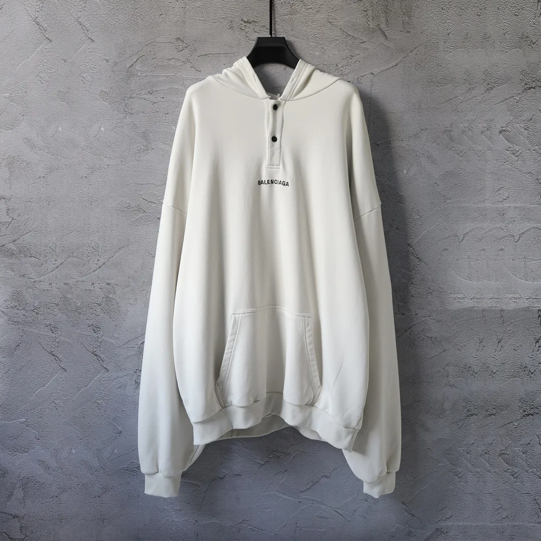 Logo-Print Button-Neck Oversized Hoodie D26922638
