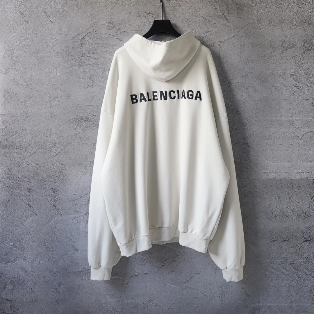 Logo-Print Button-Neck Oversized Hoodie D26922638 — view 2