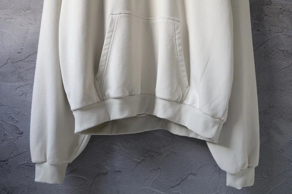 Logo-Print Button-Neck Oversized Hoodie D26922638 — view 3