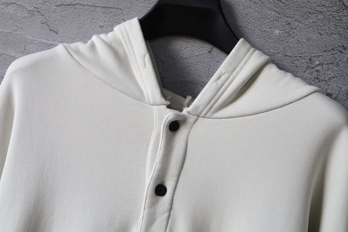 Logo-Print Button-Neck Oversized Hoodie D26922638 — view 5