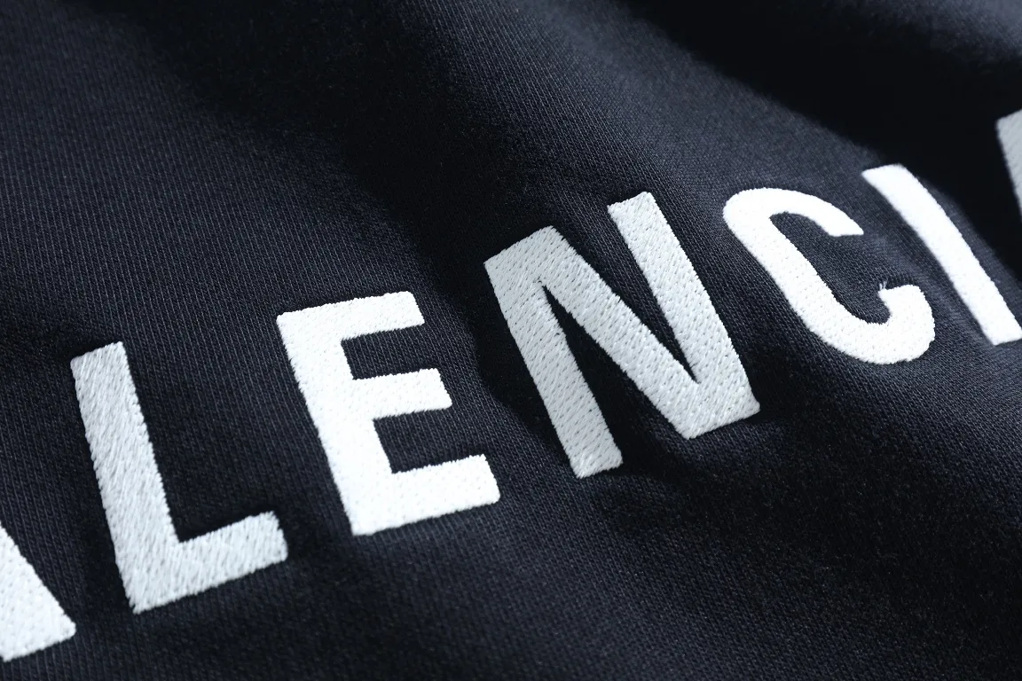 Logo Embroidered Layered-Collar Sweatshirt D27920089 — view 6