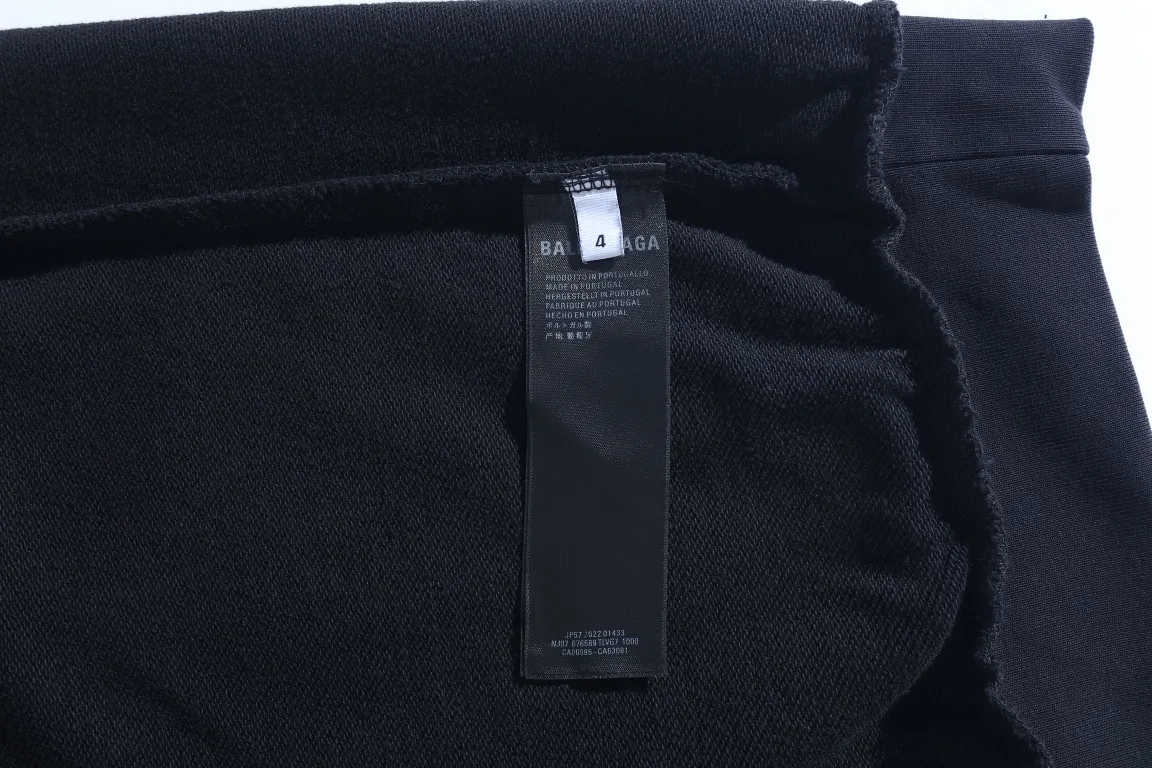 Logo Embroidered Layered-Collar Sweatshirt D27920089 — view 9