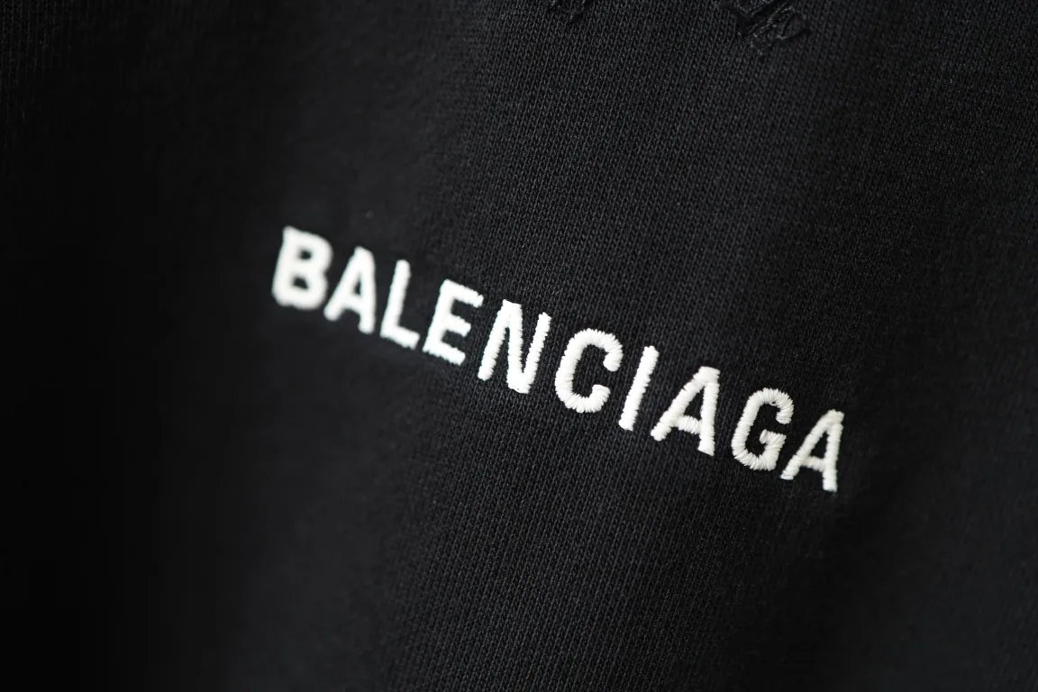 Logo Embroidered Layered-Collar Sweatshirt D27920089 — view 13