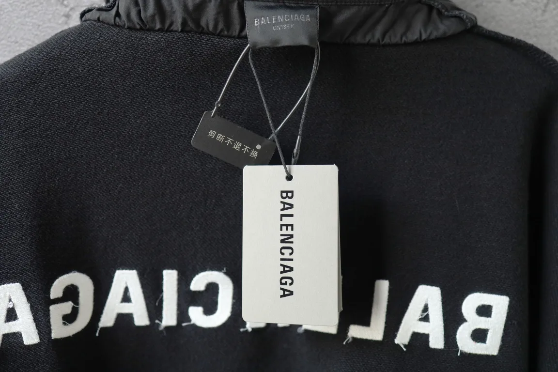 Logo Embroidered Layered-Collar Sweatshirt D27920089 — view 17