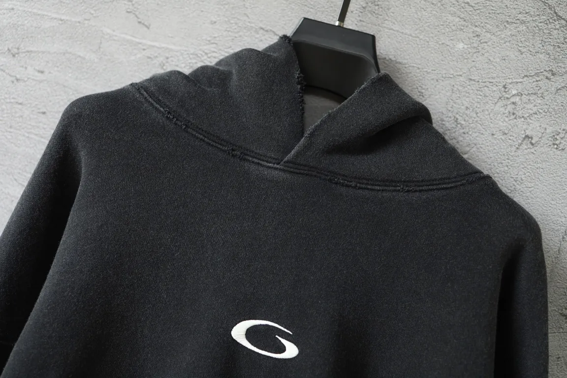 Distressed Graphic Print Oversized Hoodie D27920088 — view 4