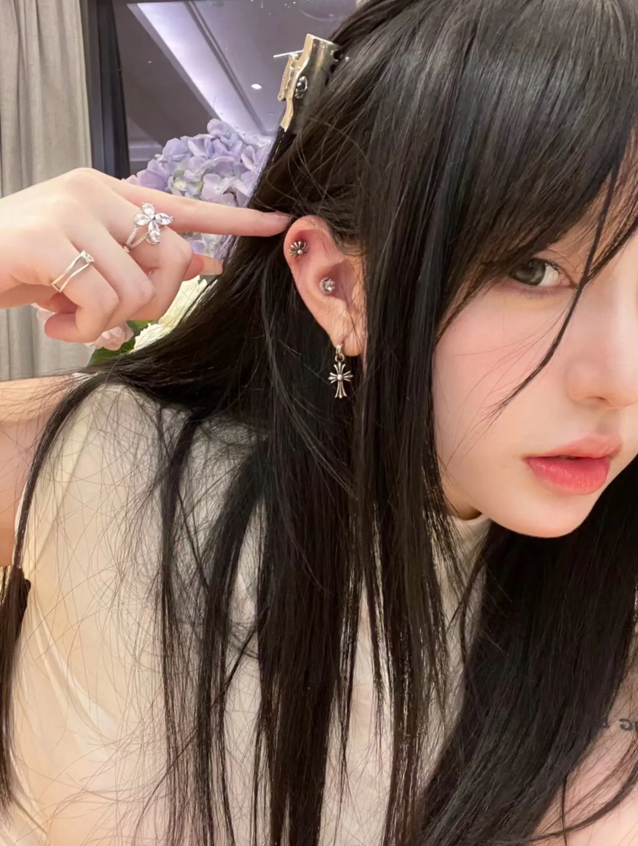Cross Flower Stud Earrings (Sterling Silver) D14018438 — view 9