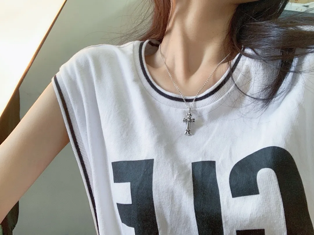 Double-Layer Cross Pendant Necklace (Sterling Silver) D34518443 — view 8