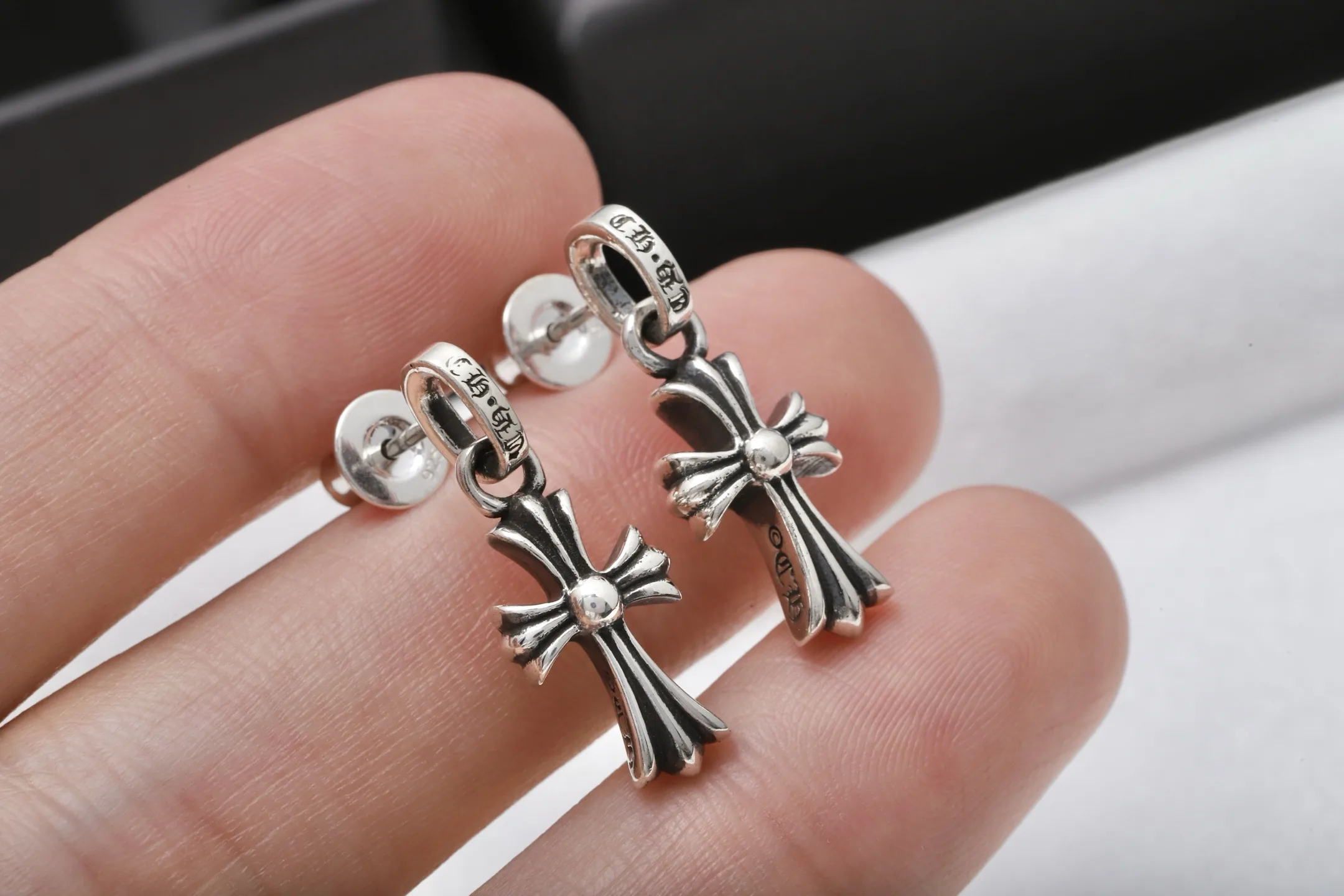 Cross Drop Earrings (Sterling Silver) D22018431 — view 6