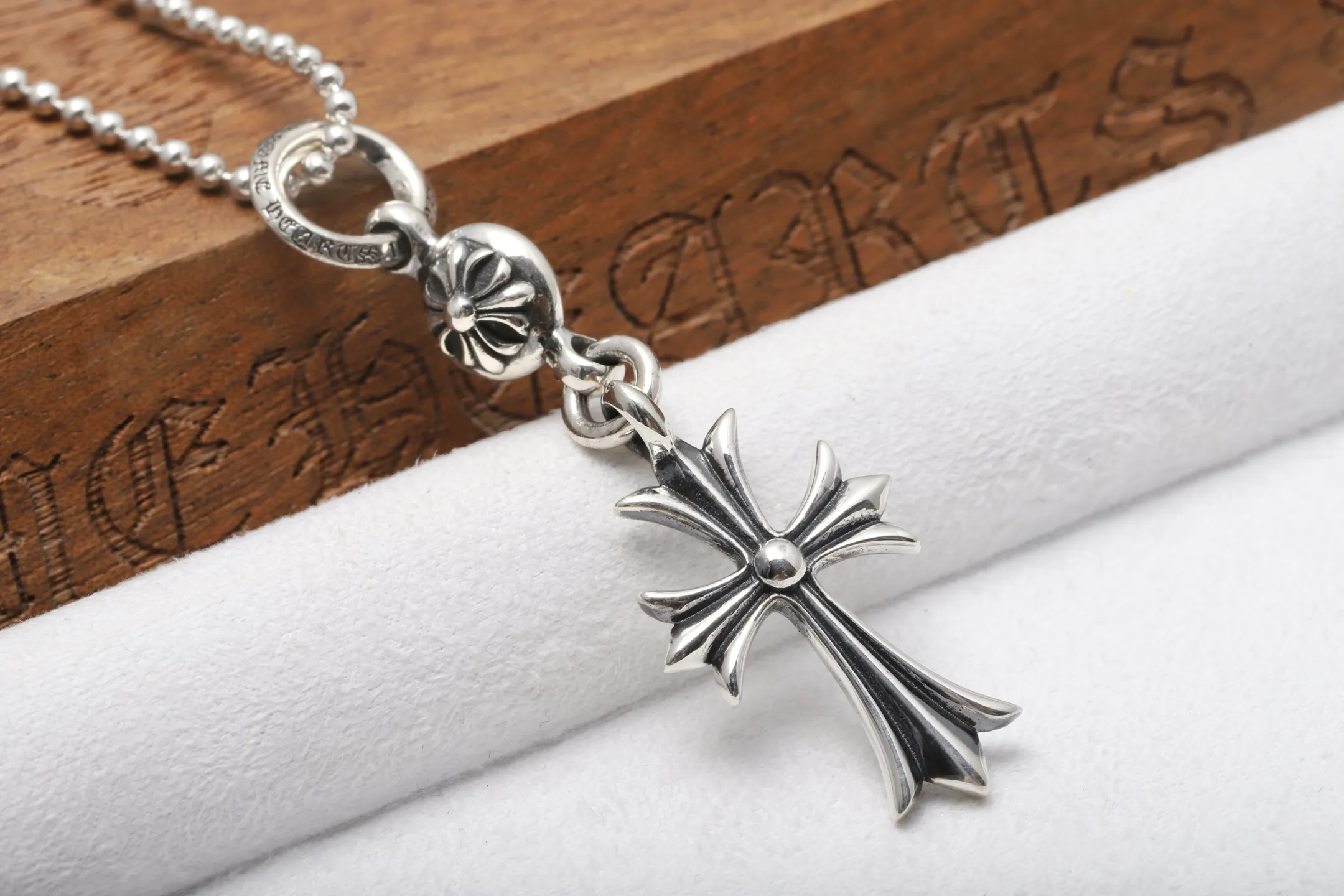 Chrome Hearts-Inspired Cross Pendant Necklace (Sterling Silver) D50018445 — view 7