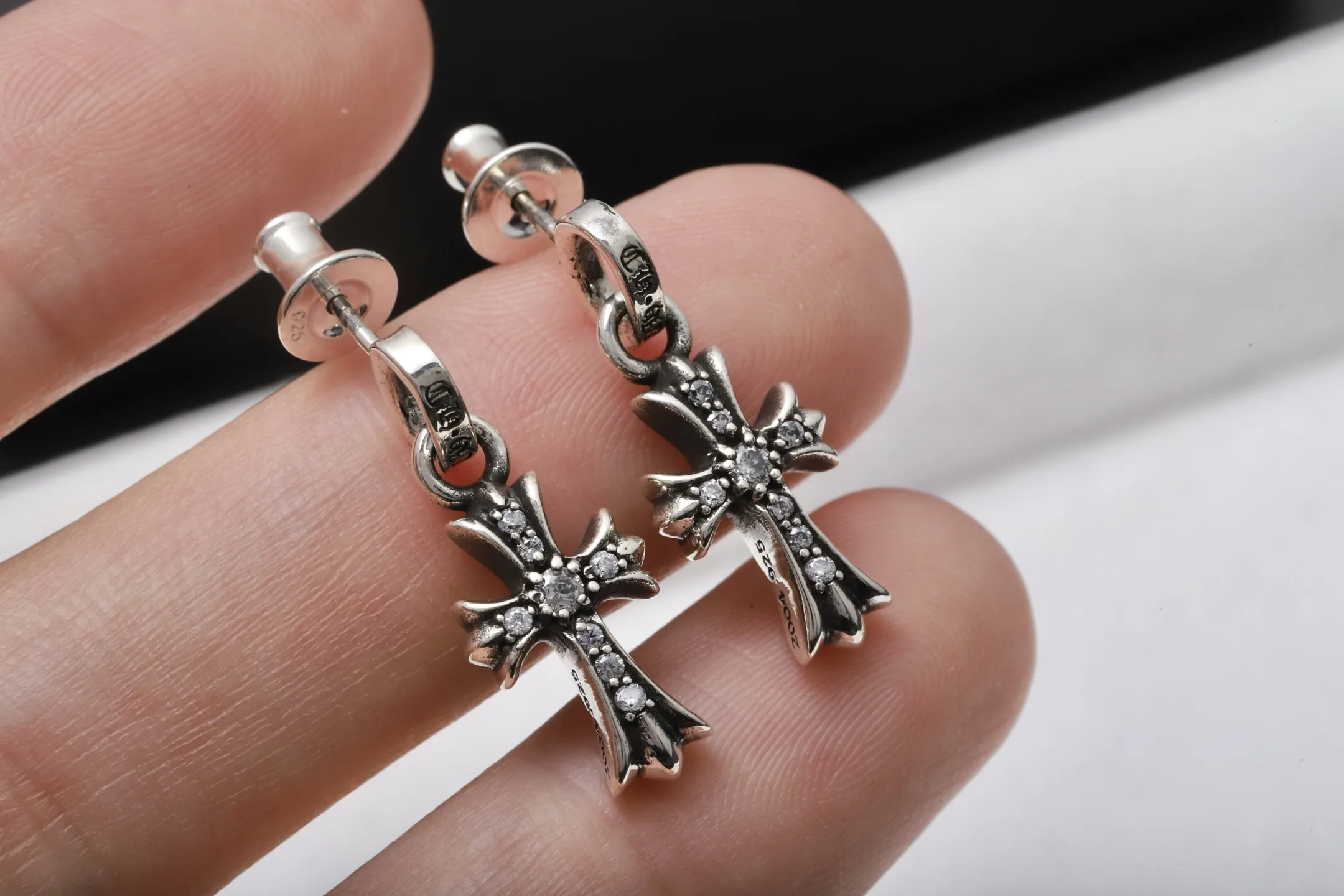 Chrome Hearts-Inspired Pave Cross Drop Earrings D26518430 — view 6