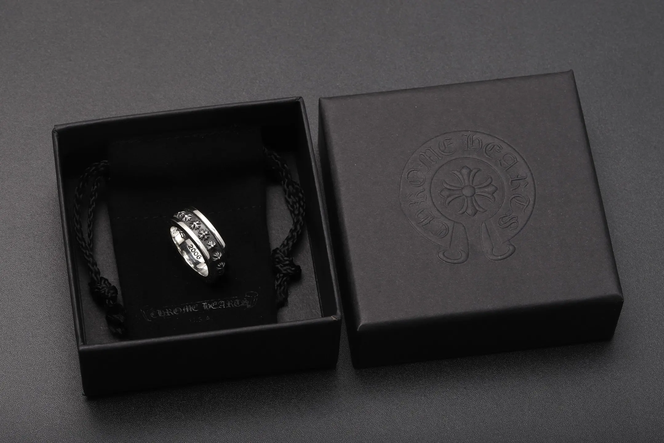 Mini Cross Motif Sterling Silver Ring D47018440 — view 2