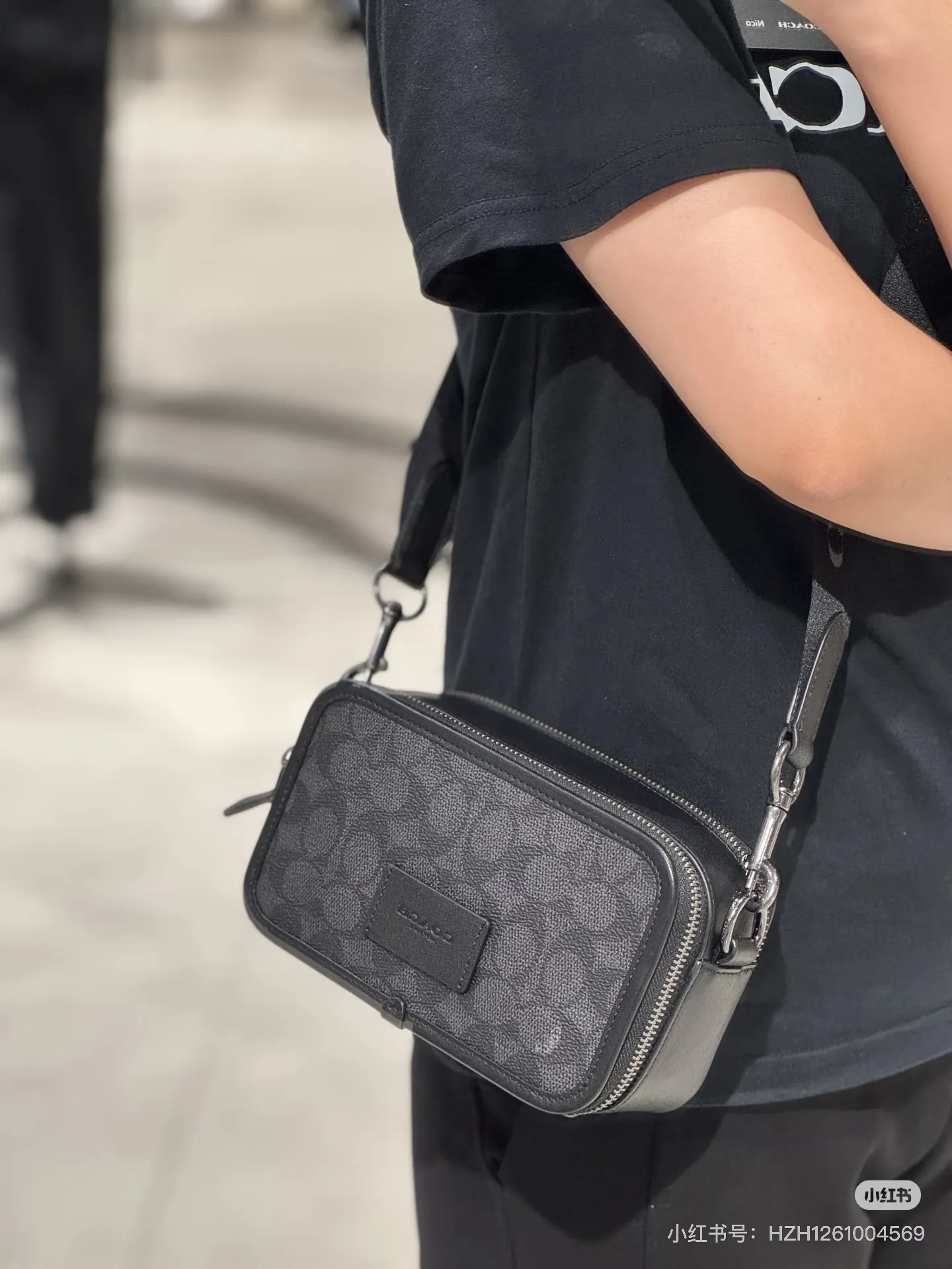 Signature Coated Canvas Camera Bag D38018362