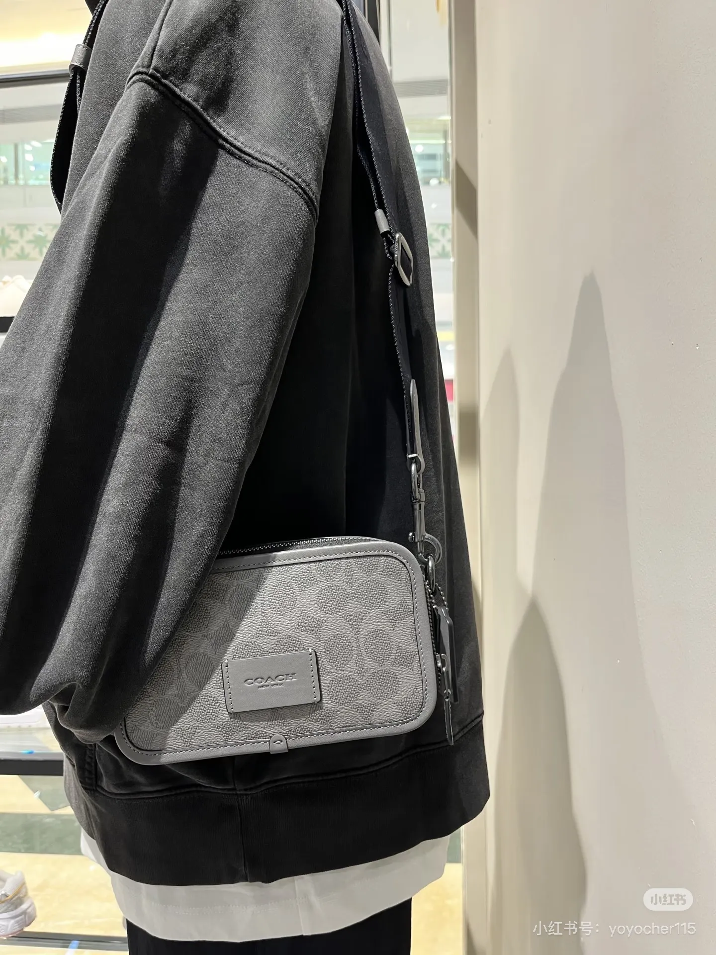 Signature Coated Canvas Camera Bag D38018362 — view 6