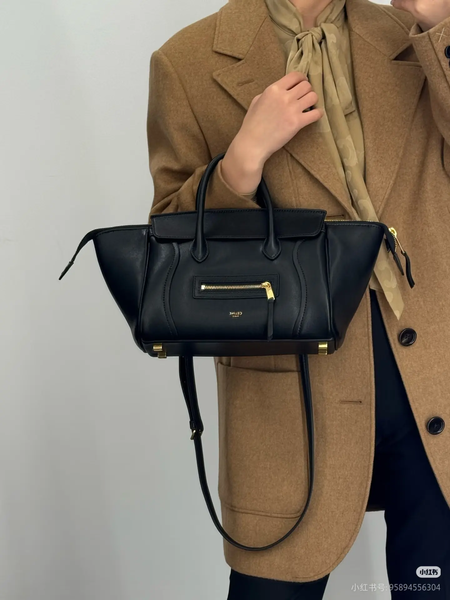 Celine Trapeze Small Top-Handle Bag D57018537