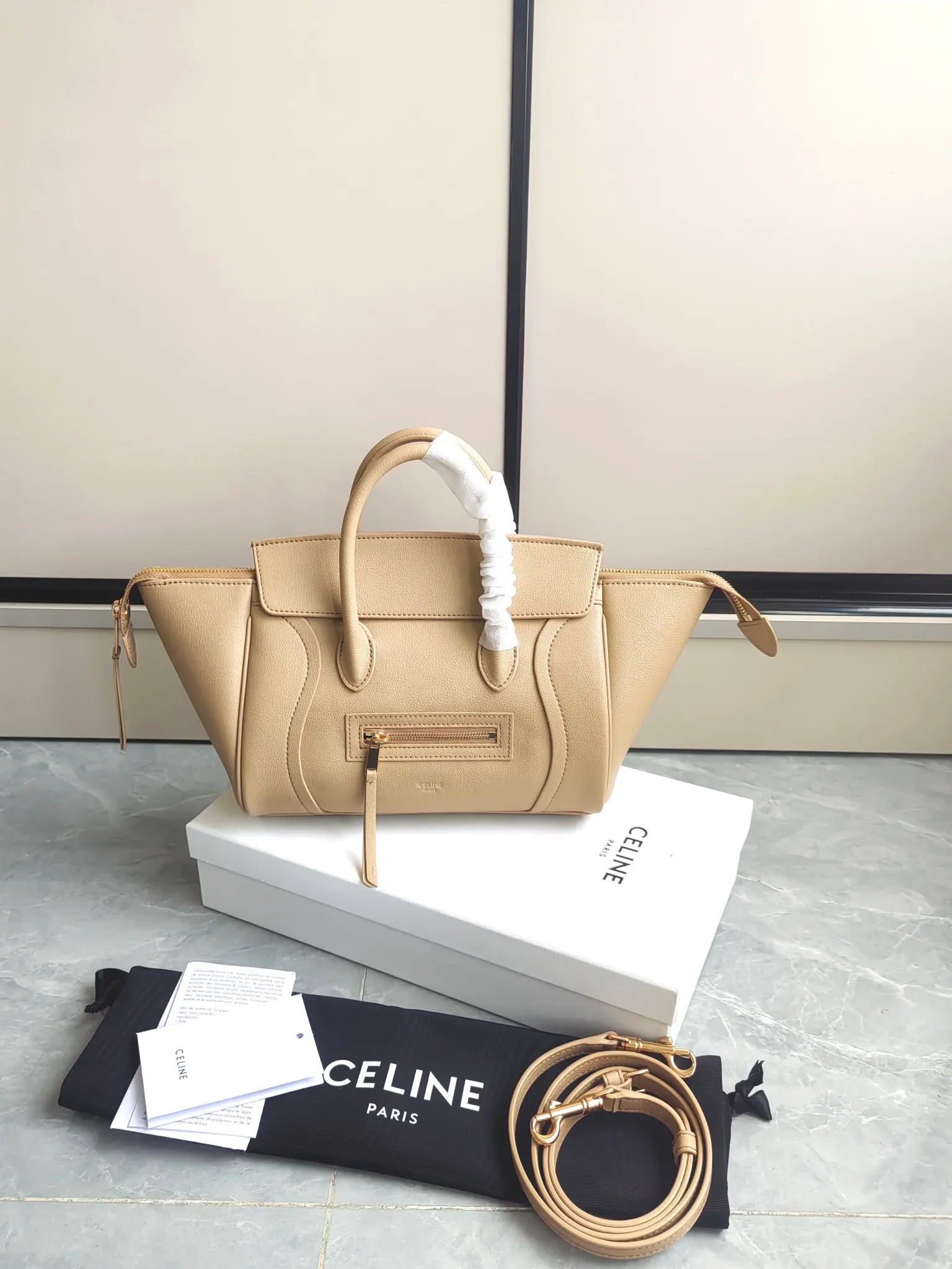 Celine Luggage Nano Grained Leather Bag D57018538