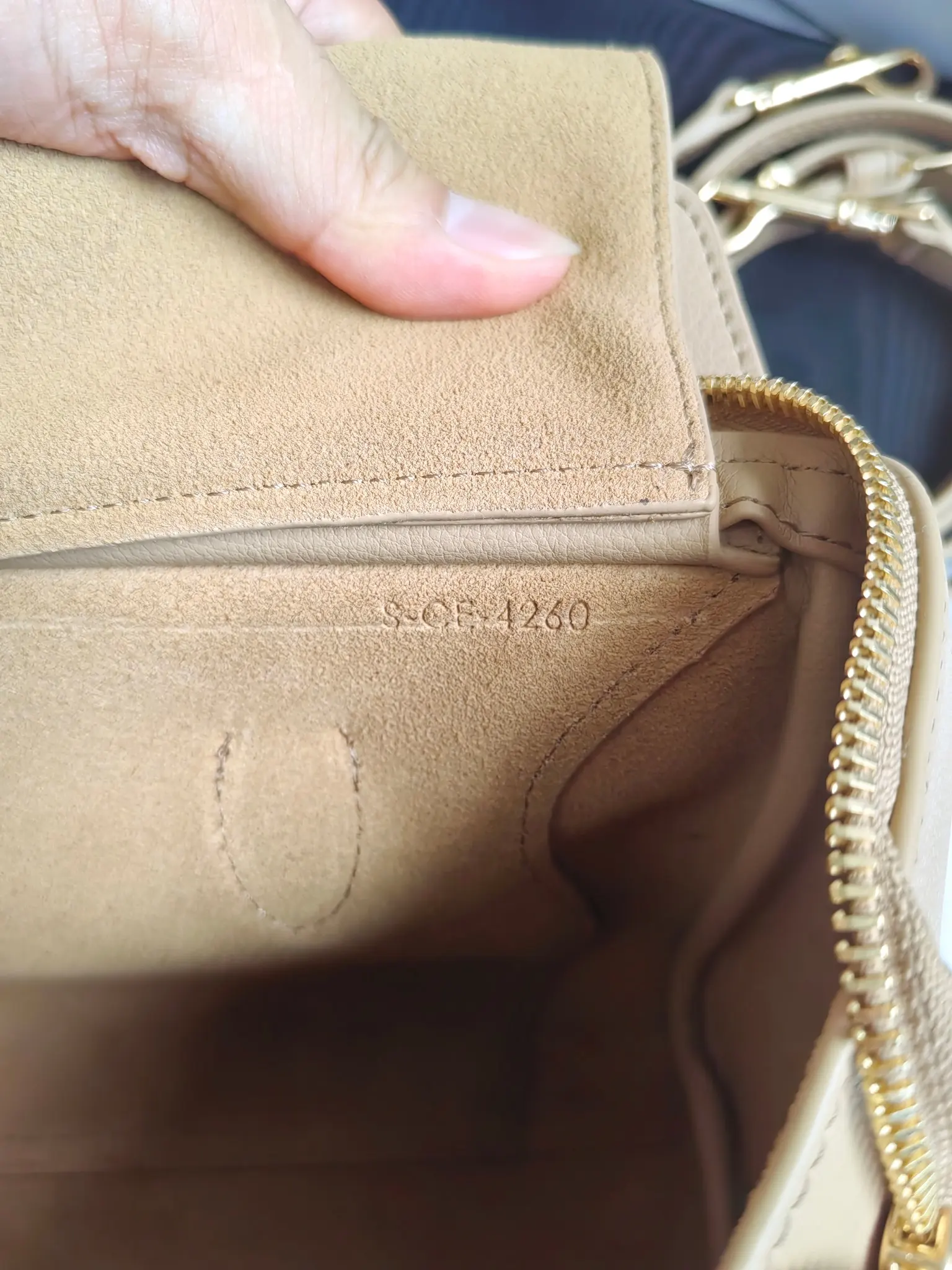 Celine Luggage Nano Grained Leather Bag D57018538 — view 8