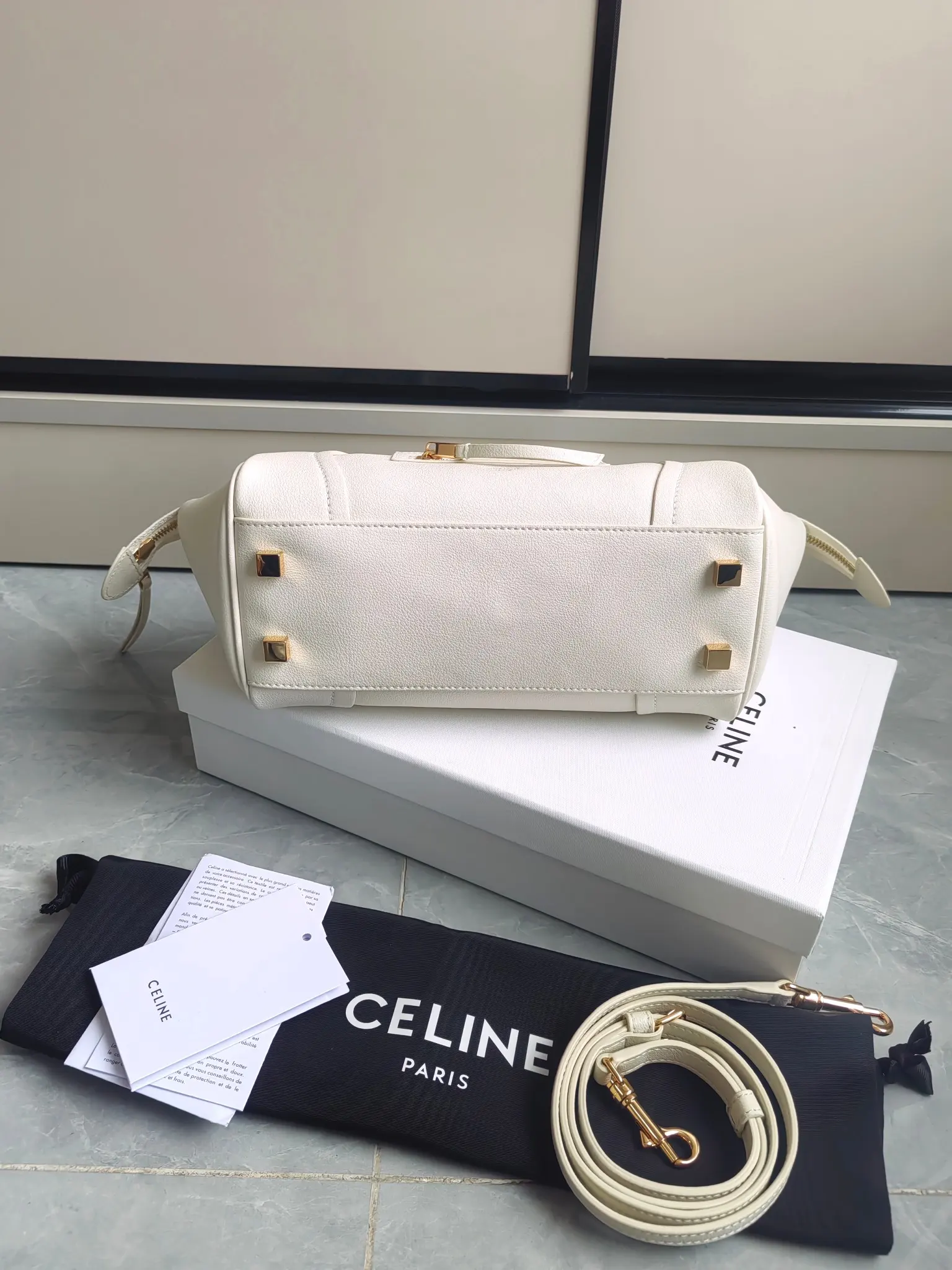 Celine Nano Luggage Handbag D57018540 — view 3