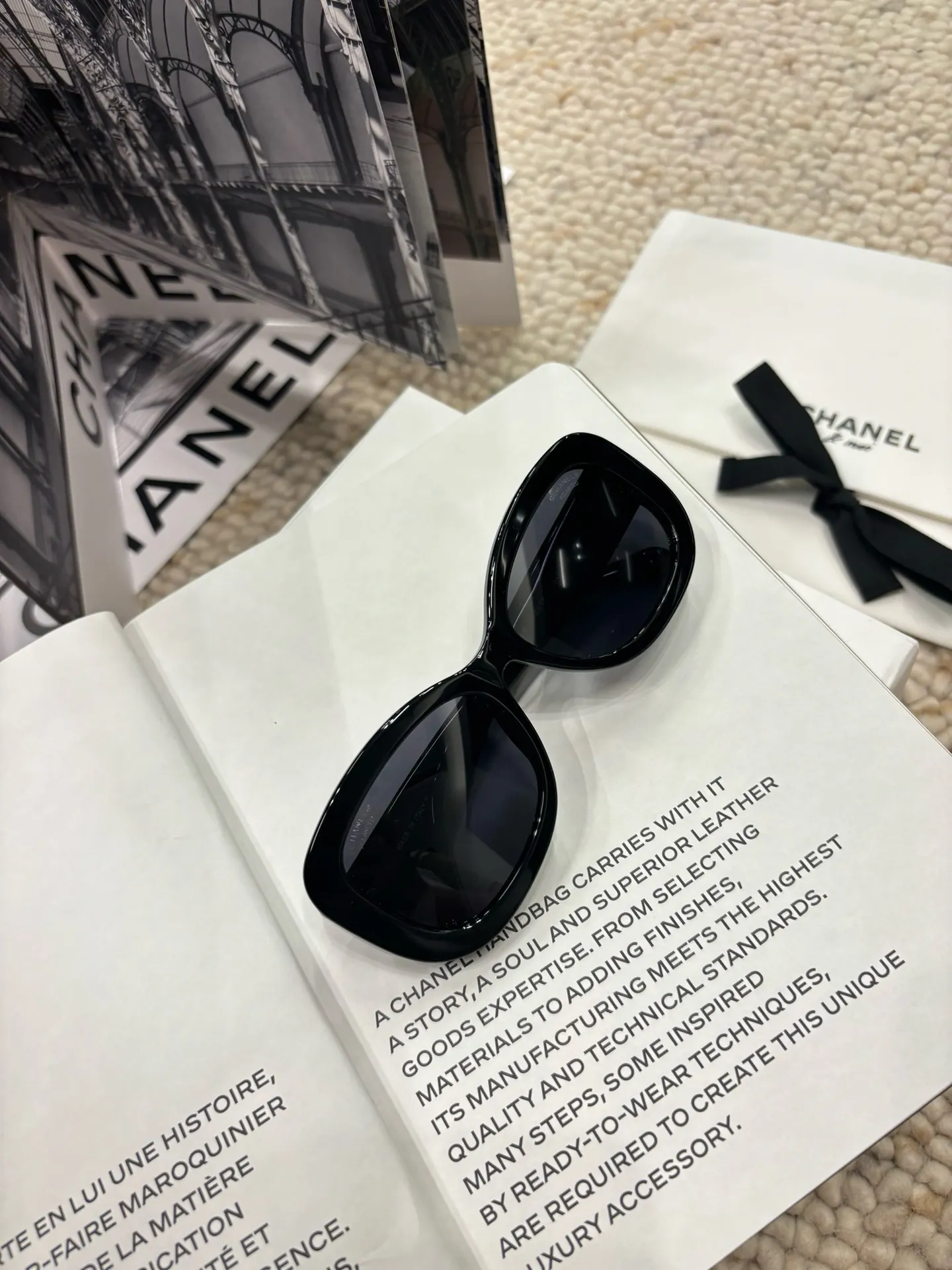 Chanel Double Logo Embellished Sunglasses D20017778 — view 2