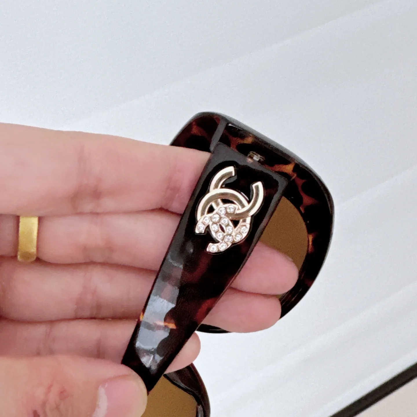 Chanel Double Logo Embellished Sunglasses D20017776 — view 8