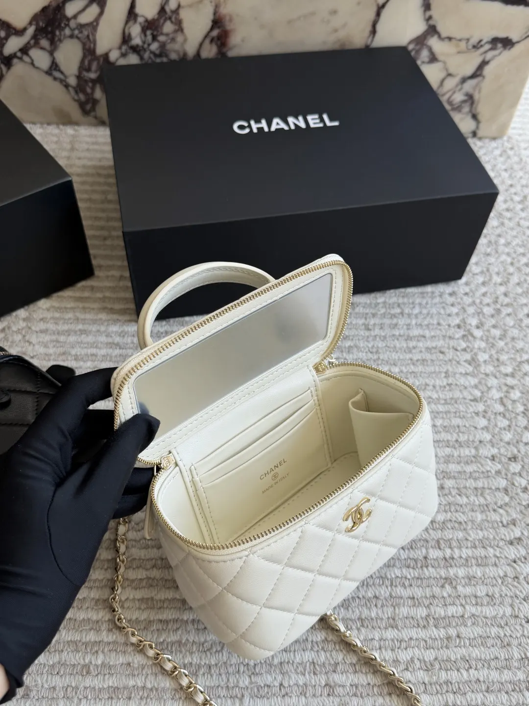 Chanel Quilted Lambskin Vanity Case Bag D31018415 — view 9