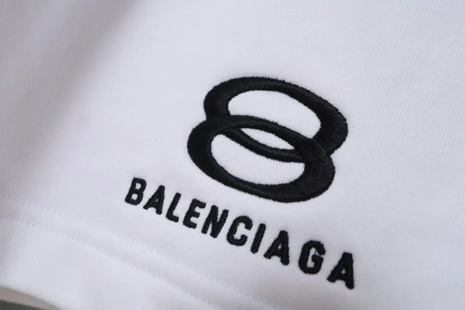 8B Logo Embroidered Cotton Shorts D16520107 — view 5