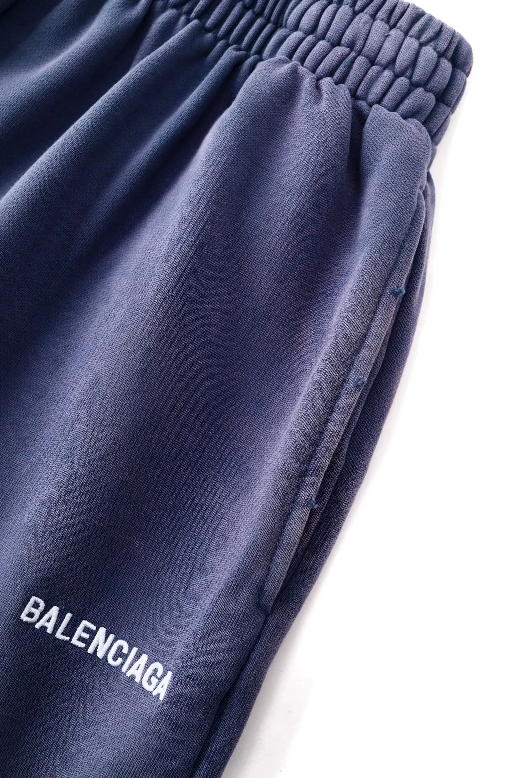 Logo Embroidered Garment-Dye Sweat Shorts D18922559 — view 4