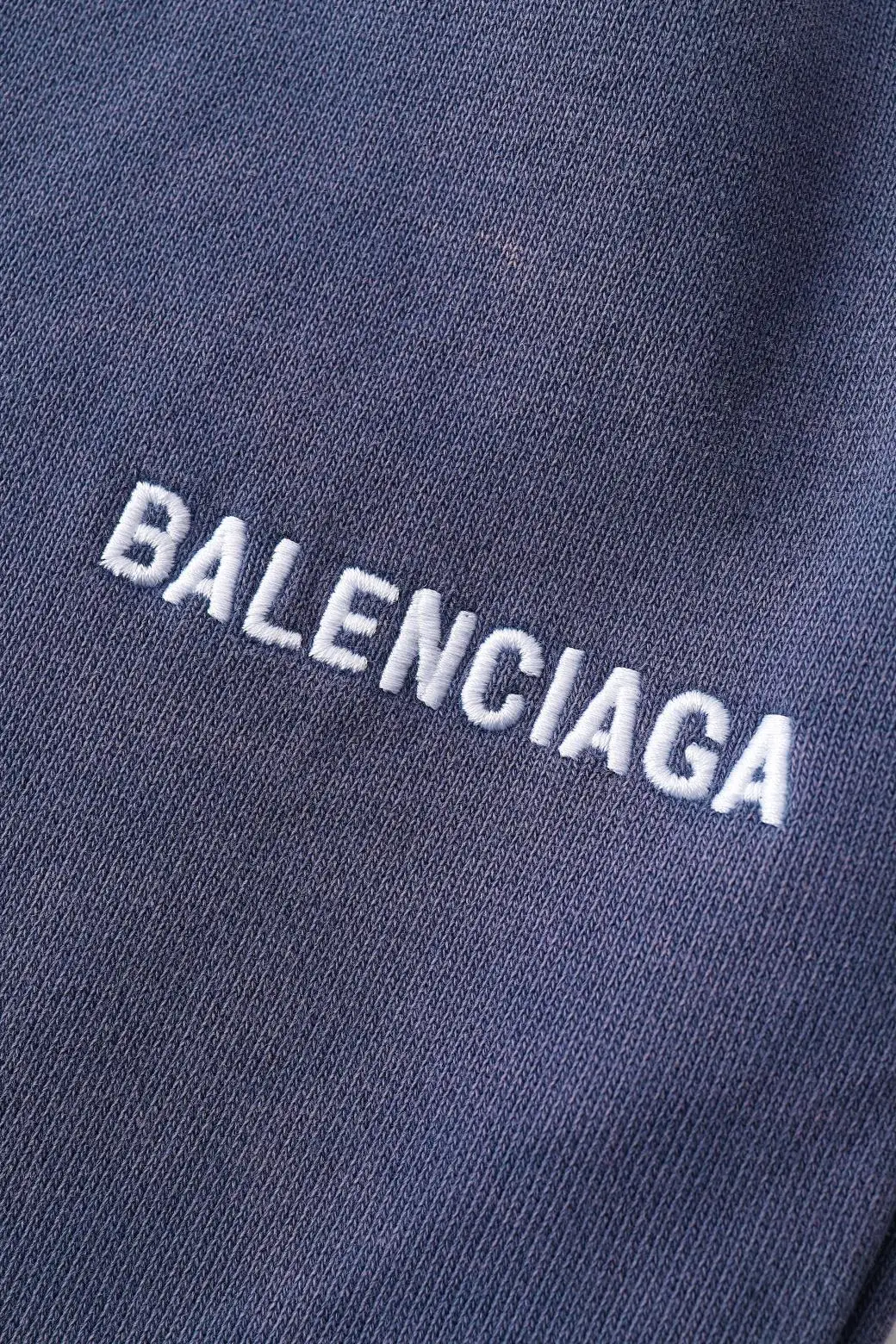 Logo Embroidered Garment-Dye Sweat Shorts D18922559 — view 7