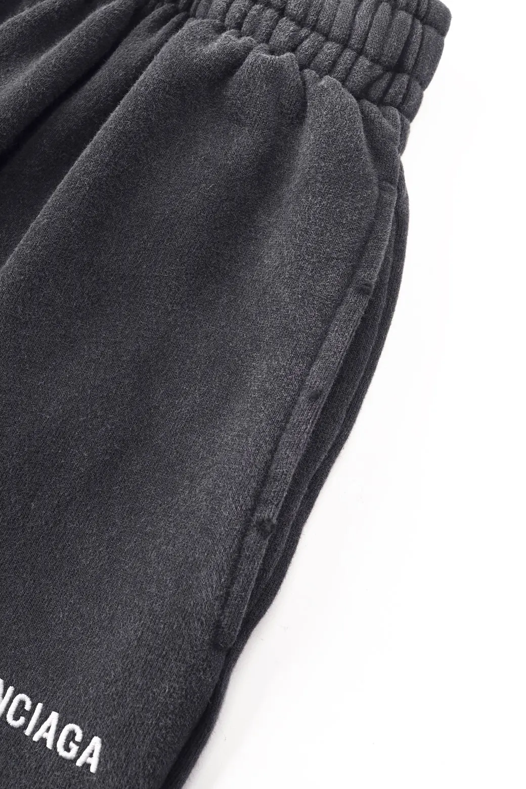 Logo-Embroidered Washed Cotton Shorts D18920110 — view 13