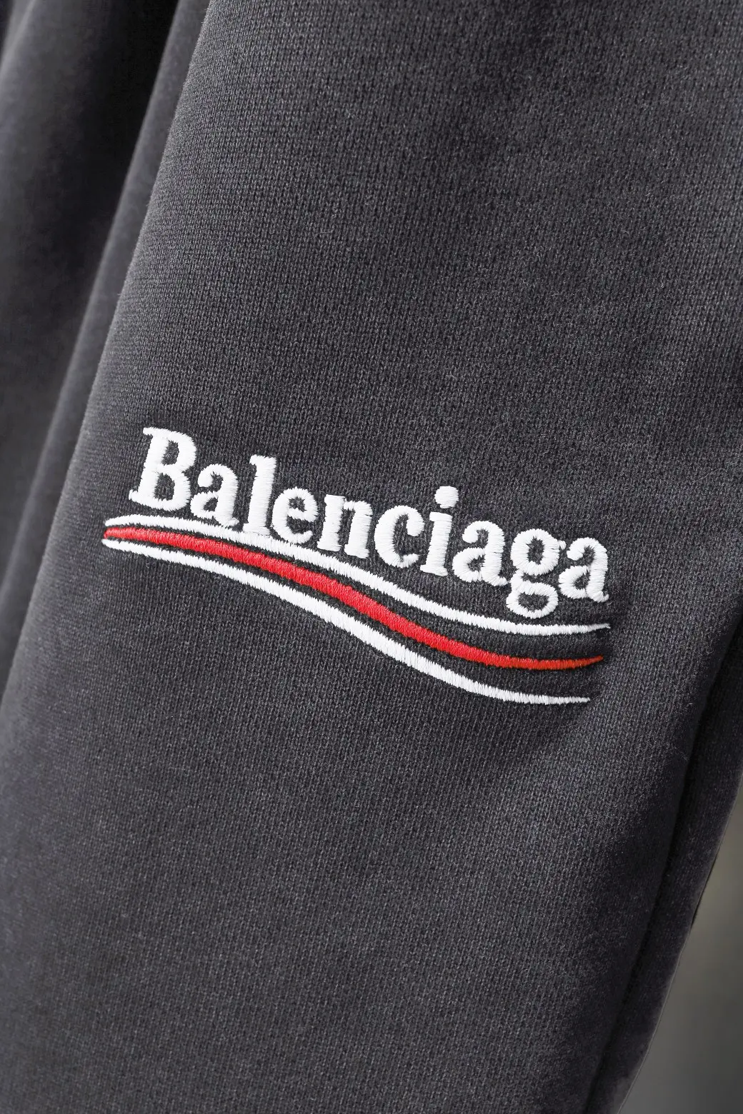 Logo-Embroidered Washed Cotton Sweat Shorts D18920118 — view 32