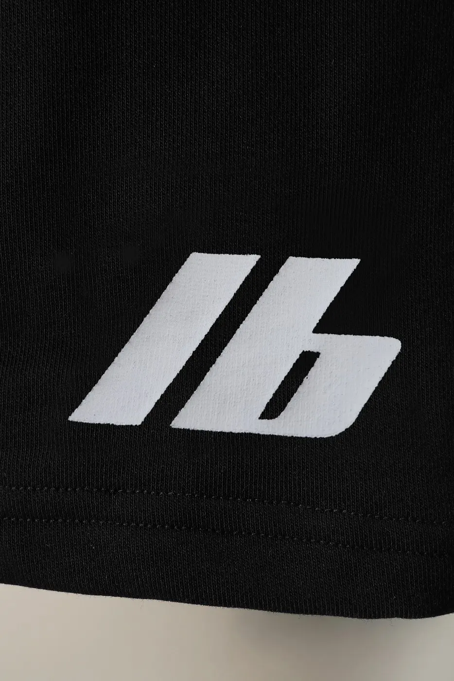 Logo Print Drawstring Shorts D16522557 — view 3