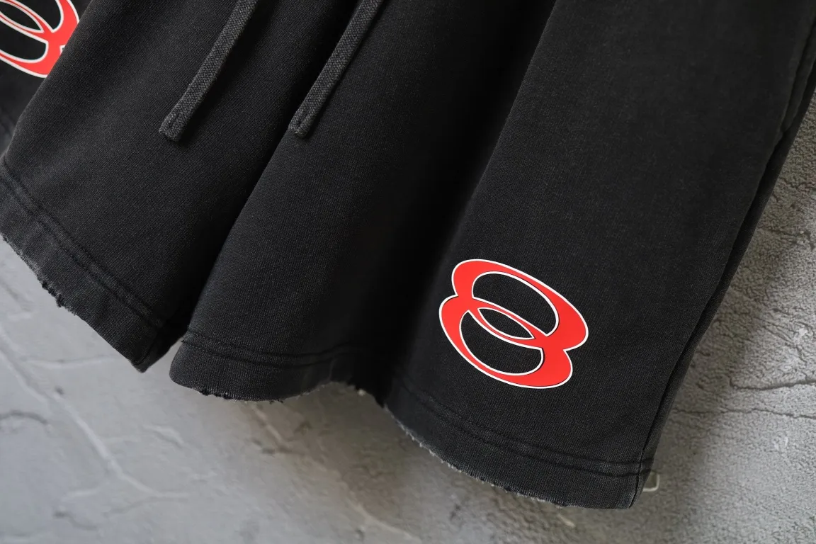 Washed Graphic Print Sweat Shorts D21522599 — view 3