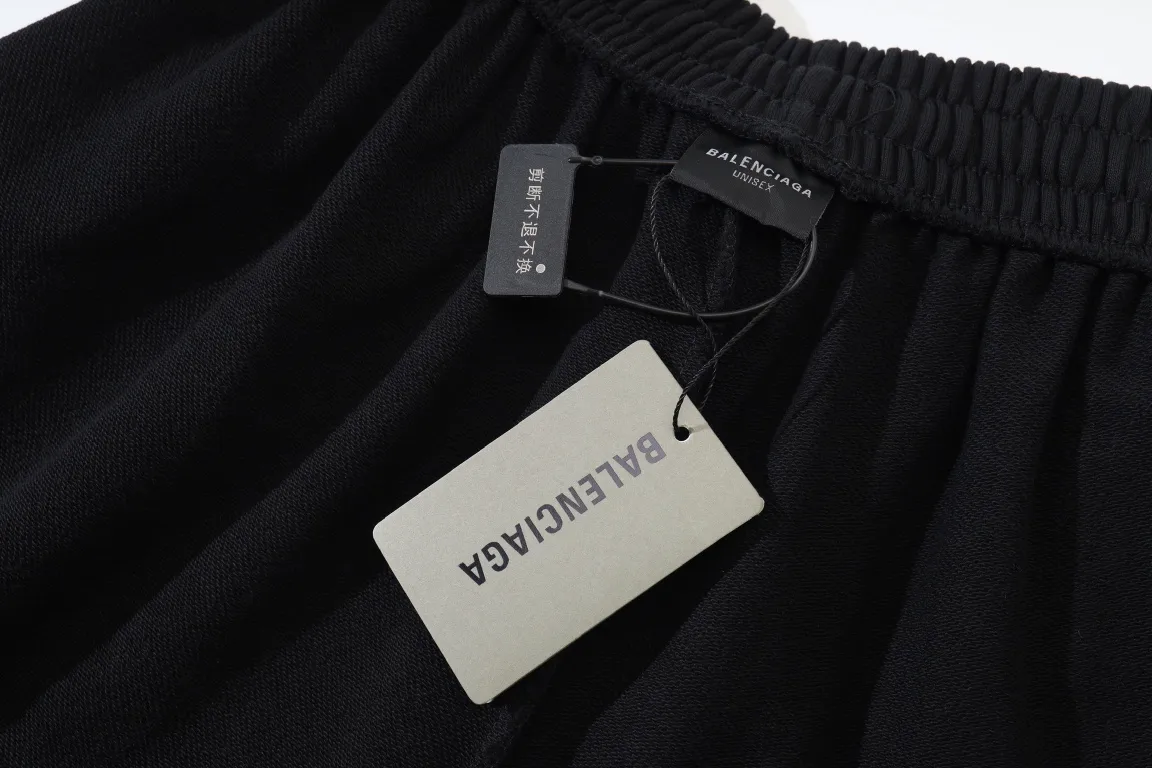 Embroidered Logo Track Shorts D19922604 — view 18