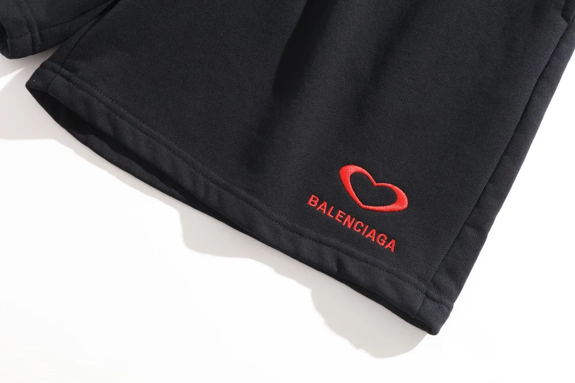 Valentine's Heart Embroidered Cotton Shorts D19922595 — view 13