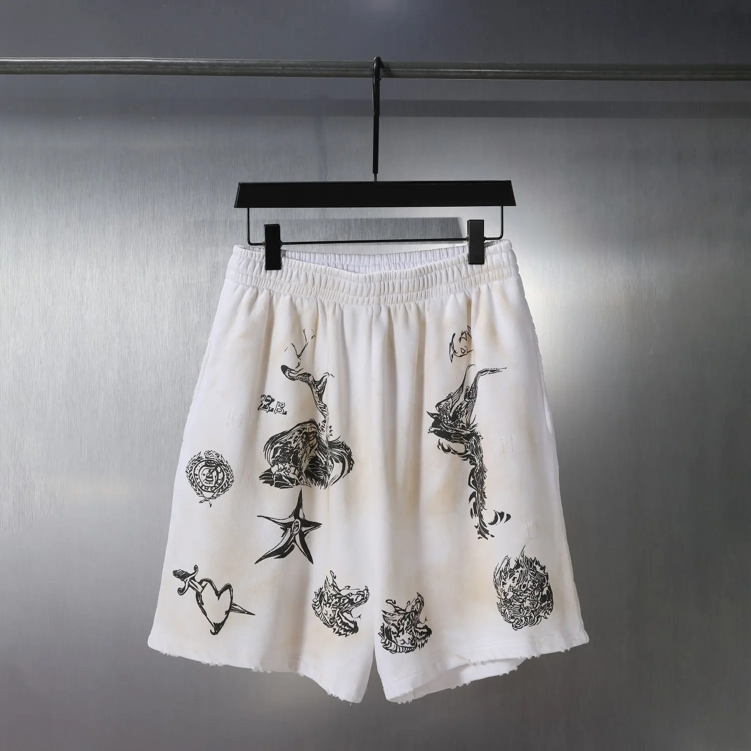 Graffiti Print Distressed Sweat Shorts D18922555
