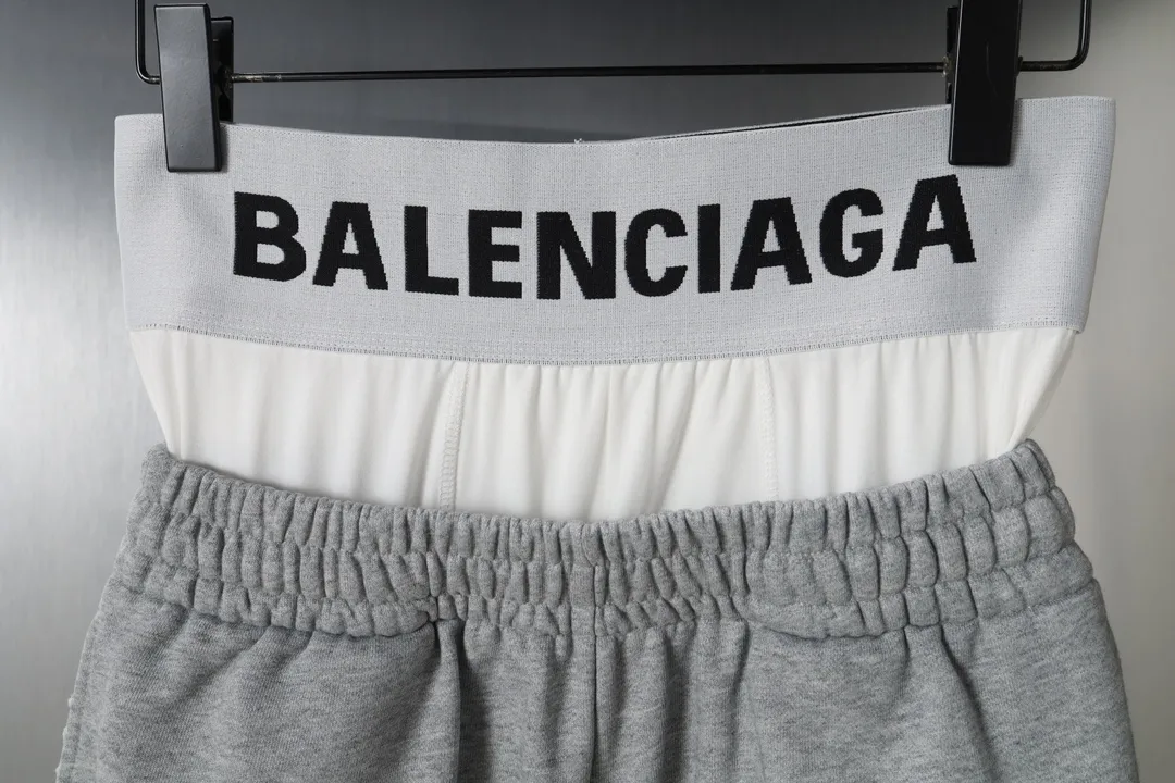 Trompe L'oeil Layered Logo Sweat Shorts D20522579 — view 3