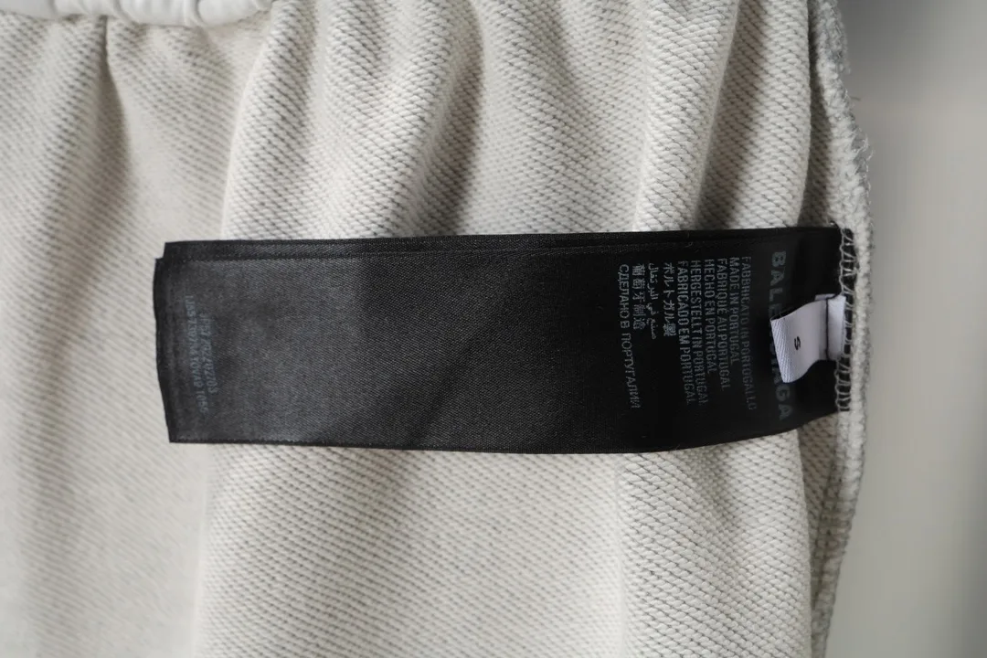 Trompe L'oeil Layered Logo Sweat Shorts D20522579 — view 4