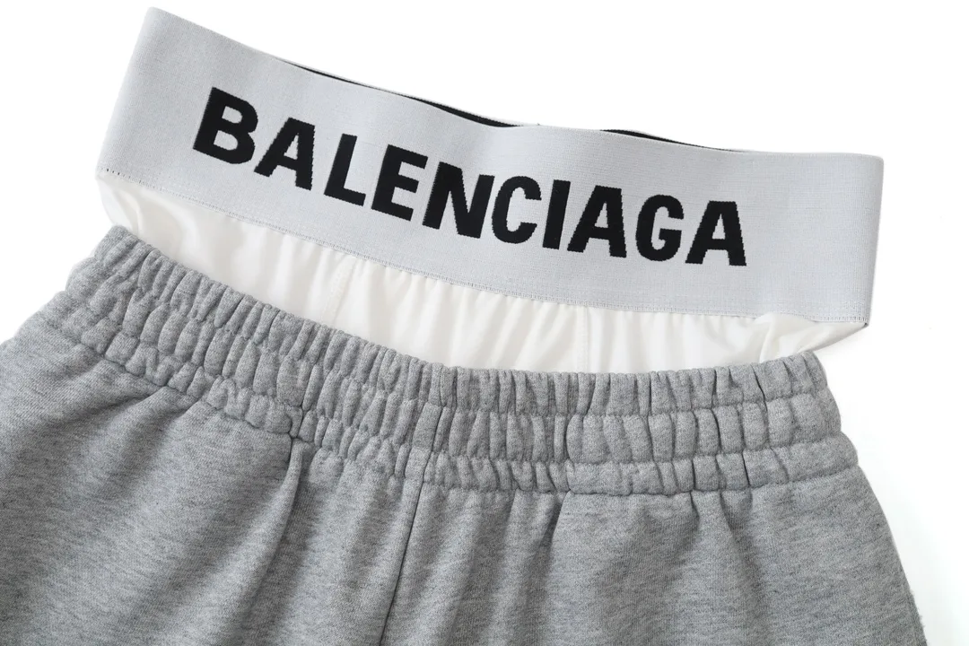 Trompe L'oeil Layered Logo Sweat Shorts D20522579 — view 16