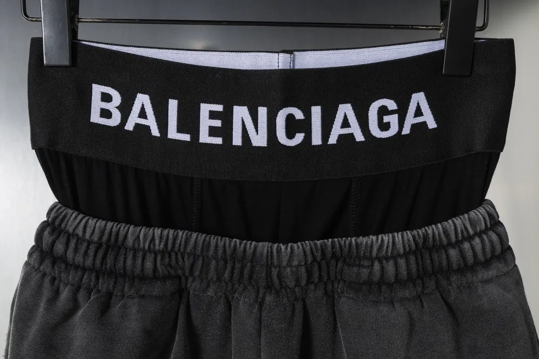 Trompe L'oeil Layered Logo Sweat Shorts D20522579 — view 22