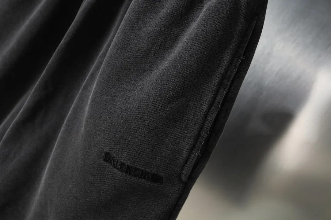 Trompe L'oeil Layered Logo Sweat Shorts D20522579 — view 26