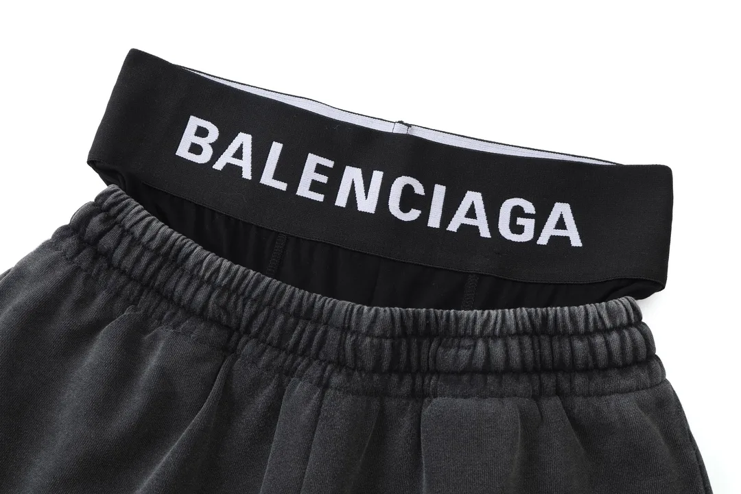 Trompe L'oeil Layered Logo Sweat Shorts D20522579 — view 30