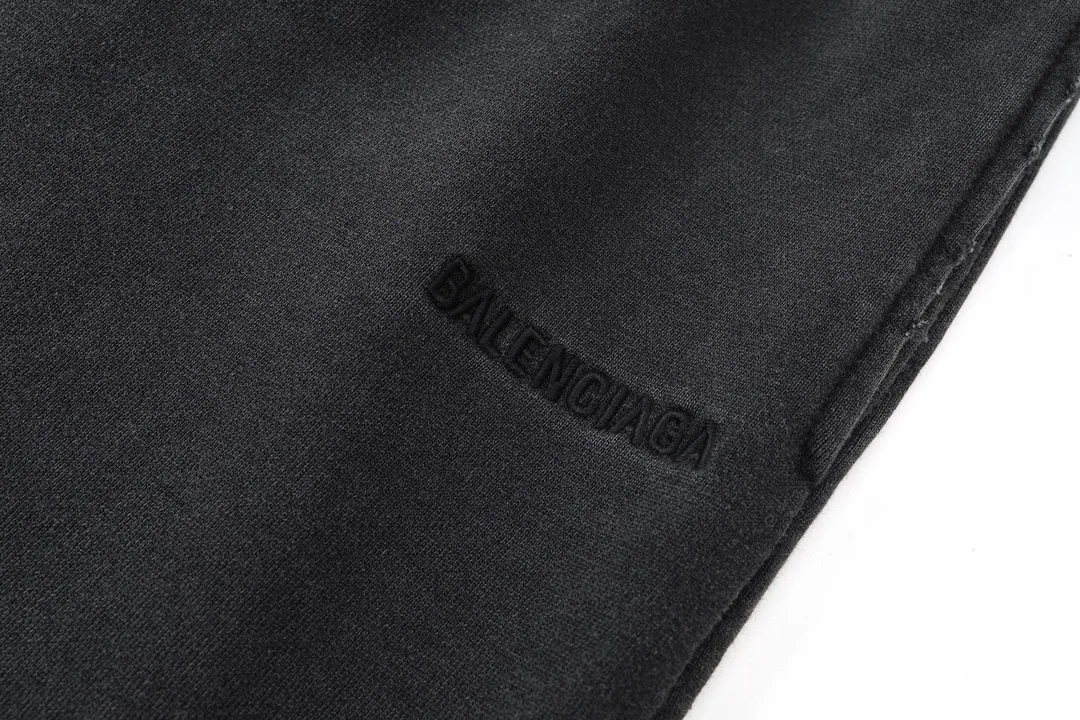 Trompe L'oeil Layered Logo Sweat Shorts D20522579 — view 33