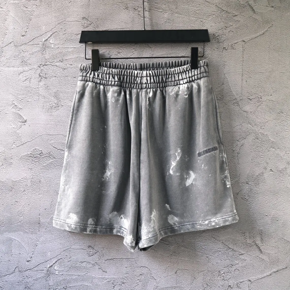 Paint-Splatter Distressed Cotton Shorts D21922552