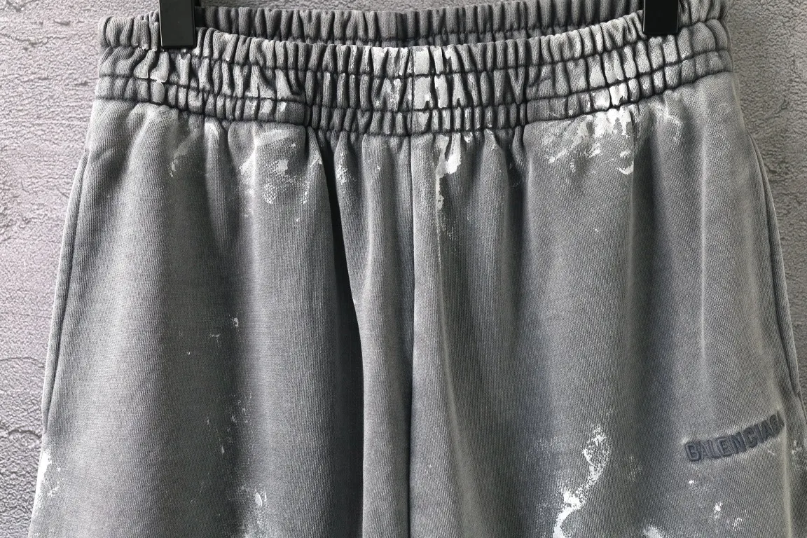 Paint-Splatter Distressed Cotton Shorts D21922552 — view 3