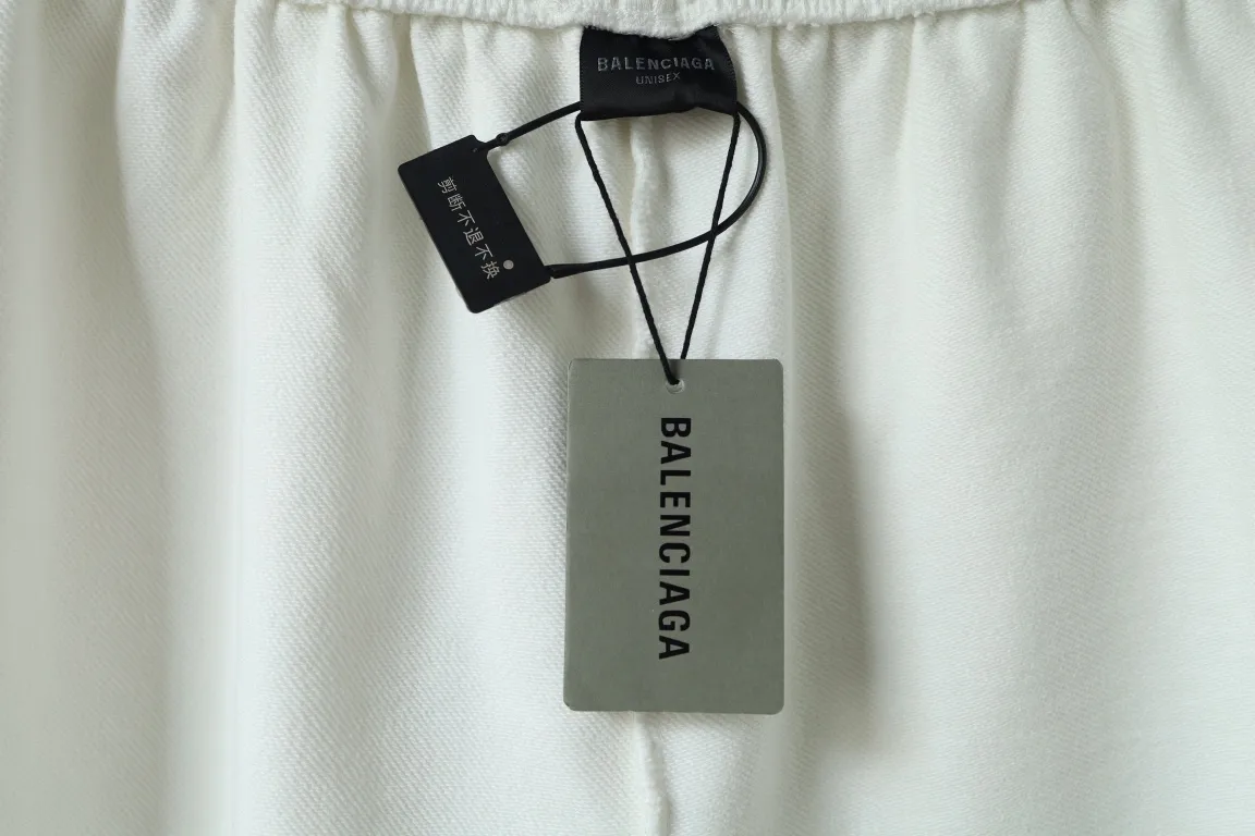 Logo Embroidered Distressed Cotton Shorts D19522602 — view 8