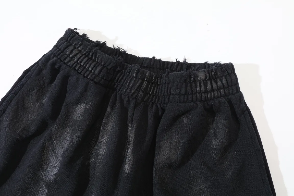 Distressed Mud-Dye Coated Sweat Shorts D21922632 — view 5