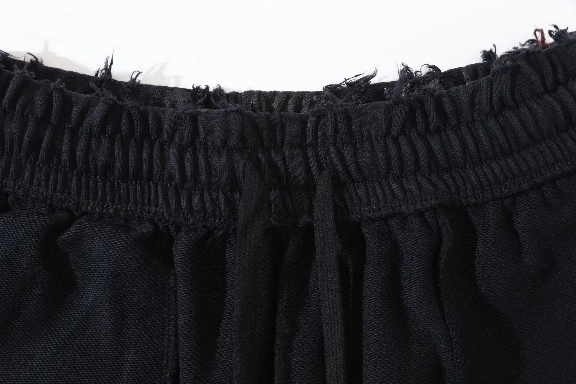 Distressed Mud-Dye Coated Sweat Shorts D21922632 — view 7